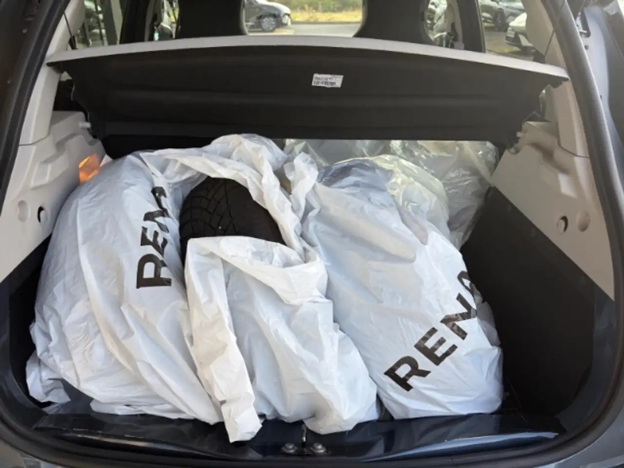 Renault Zoe 52 kWh Intens R135 Z.E. 50 (100 kW 136 PS), миниатюра 14