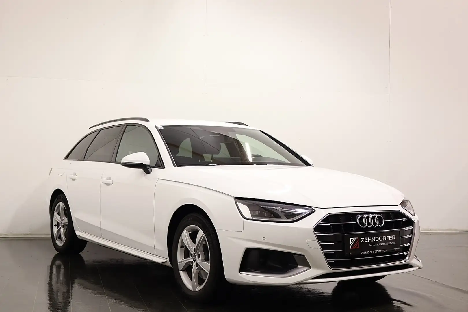 Audi A4 Avant 30 TDI advanced S-tronic / LED / SHZ / NA... Blanc - 2