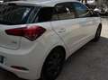 Hyundai i20 i20 II 2015 5p 1.2 Classic 75cv White - thumbnail 3