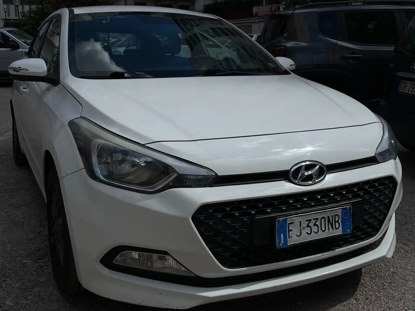 Hyundai i20 i20 II 2015 5p 1.2 Classic 75cv Bianco - 2