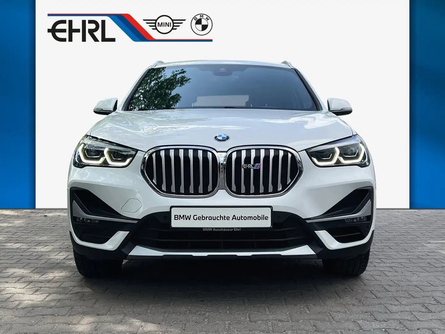 BMW X1 xDrive20i X LINE AHK PANO HEAD-UP HIFI Bianco - 2