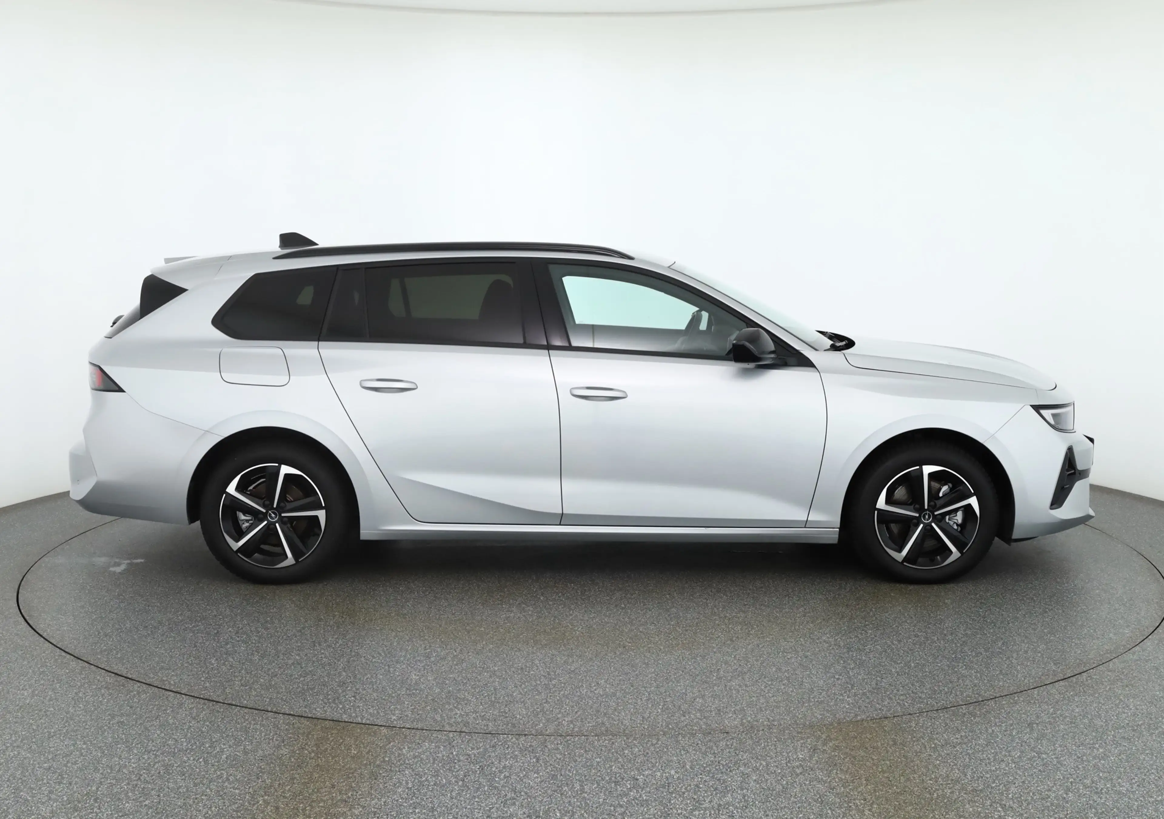 Opel Astra ST GS 1.2 Turbo LED ACC Navi — photo 6
