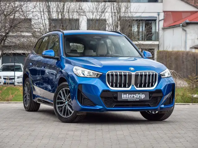 BMW X1 view 3