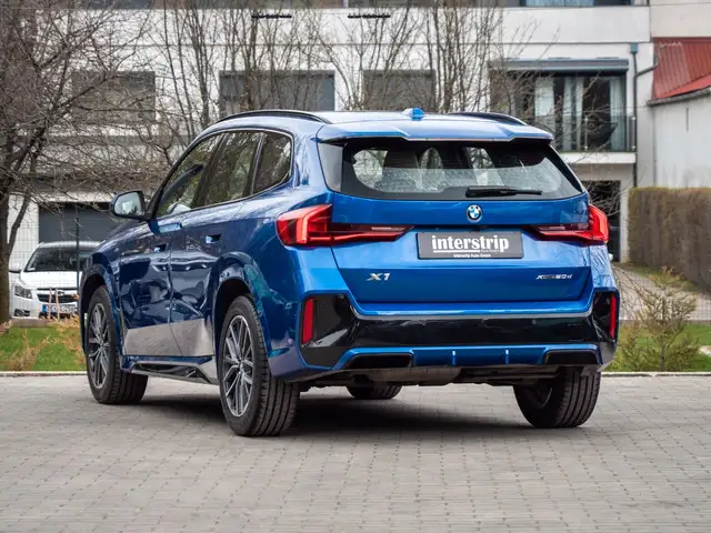 BMW X1 view 5