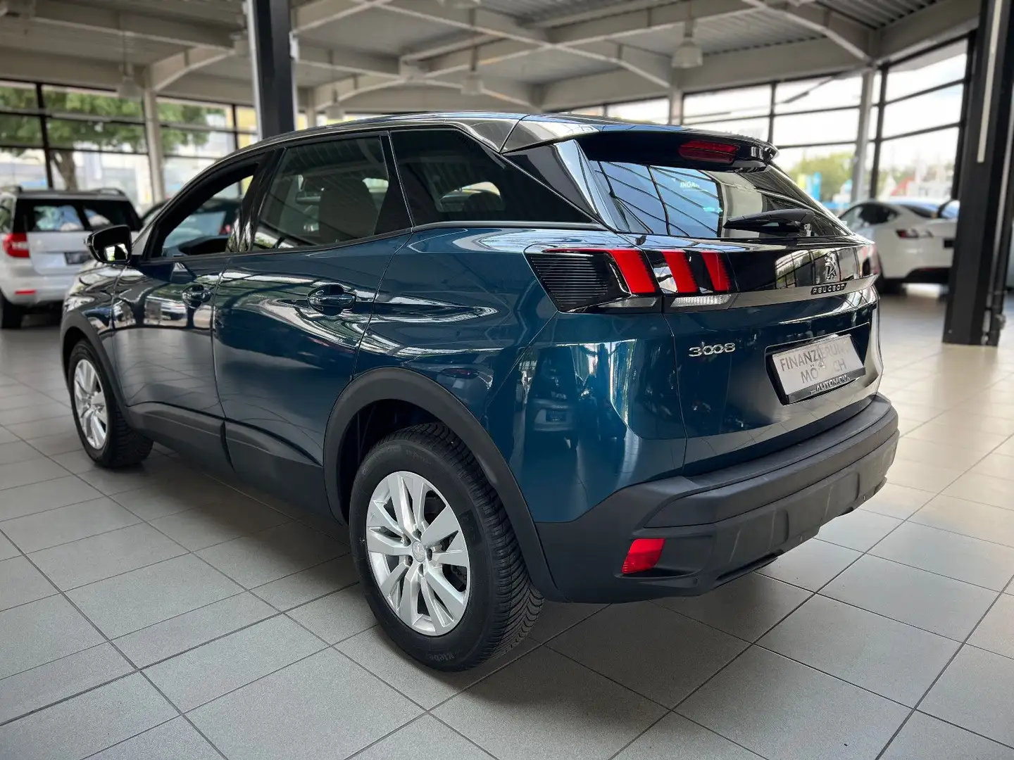 Peugeot 3008 Active Pack Navi PDC Cam Blau - 2