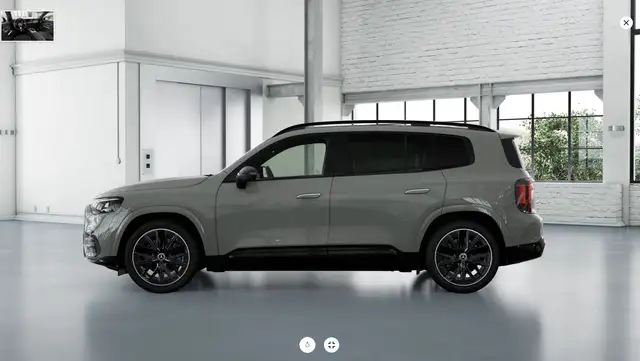 Mercedes-Benz GLB view 2