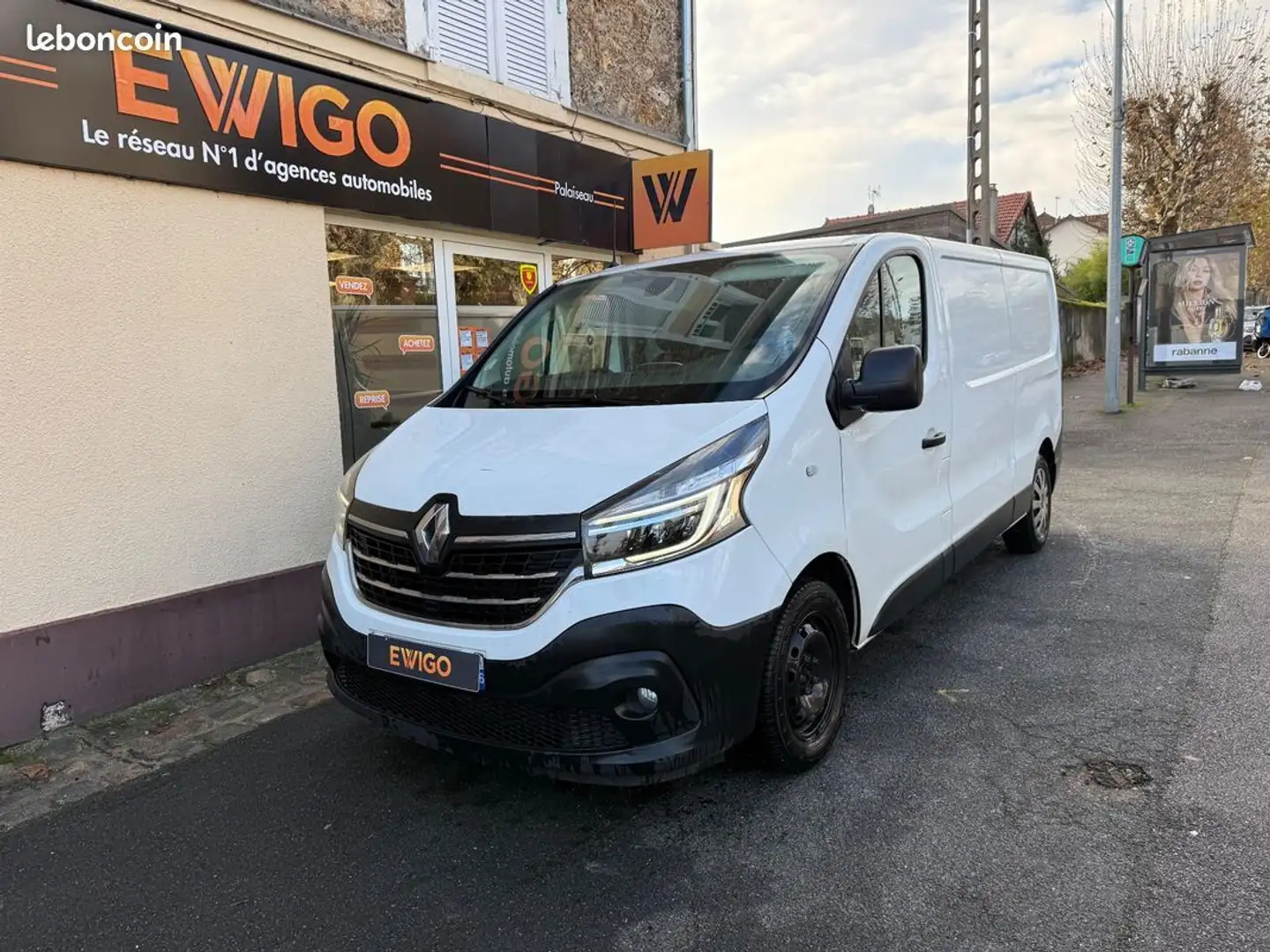 Renault Trafic vu fourgon 2.0 dci 120 l2h1 grand confort prix ttc entretien constructeur Blanc - 1