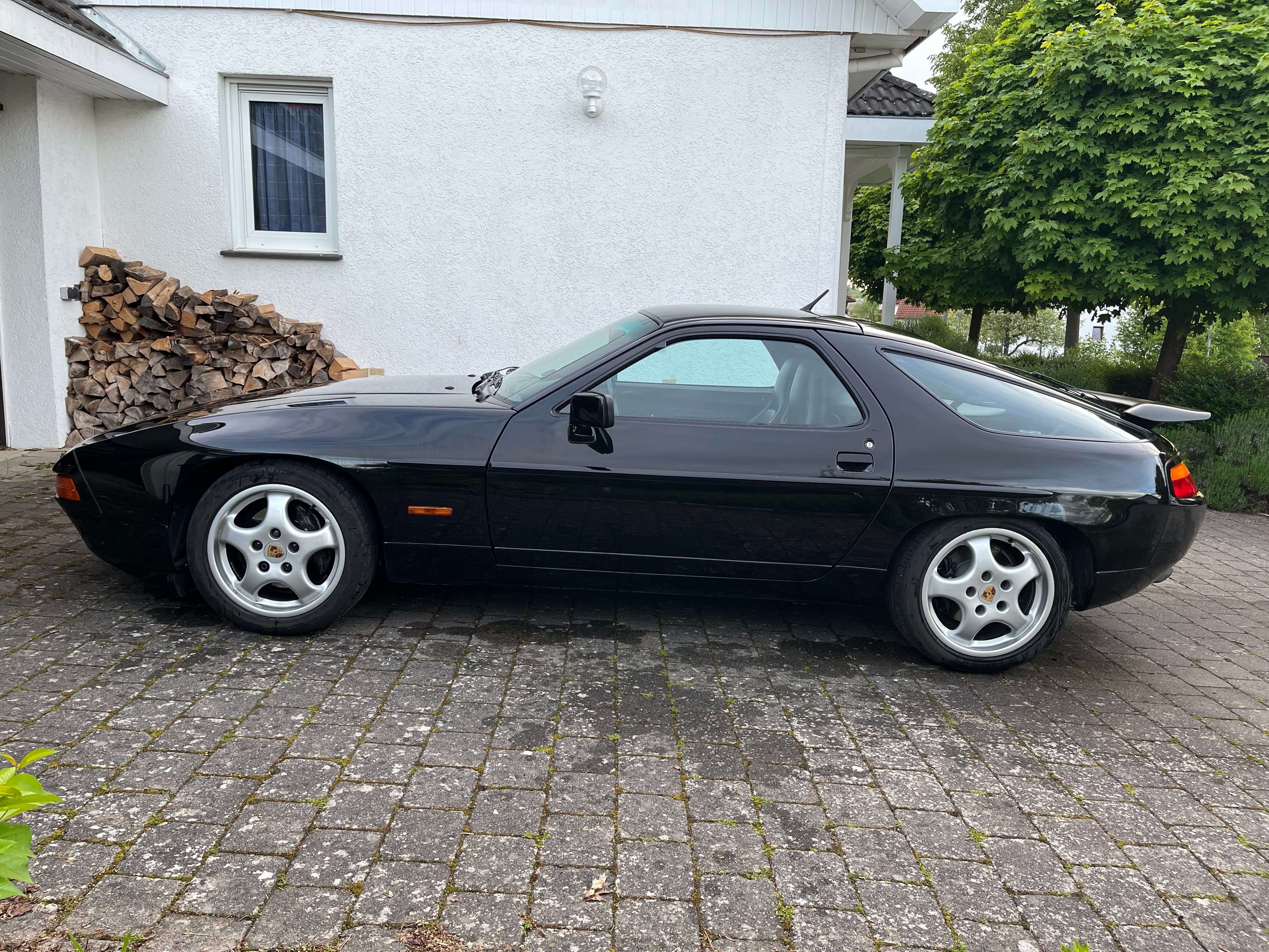 Second hand Porsche 928 5.0