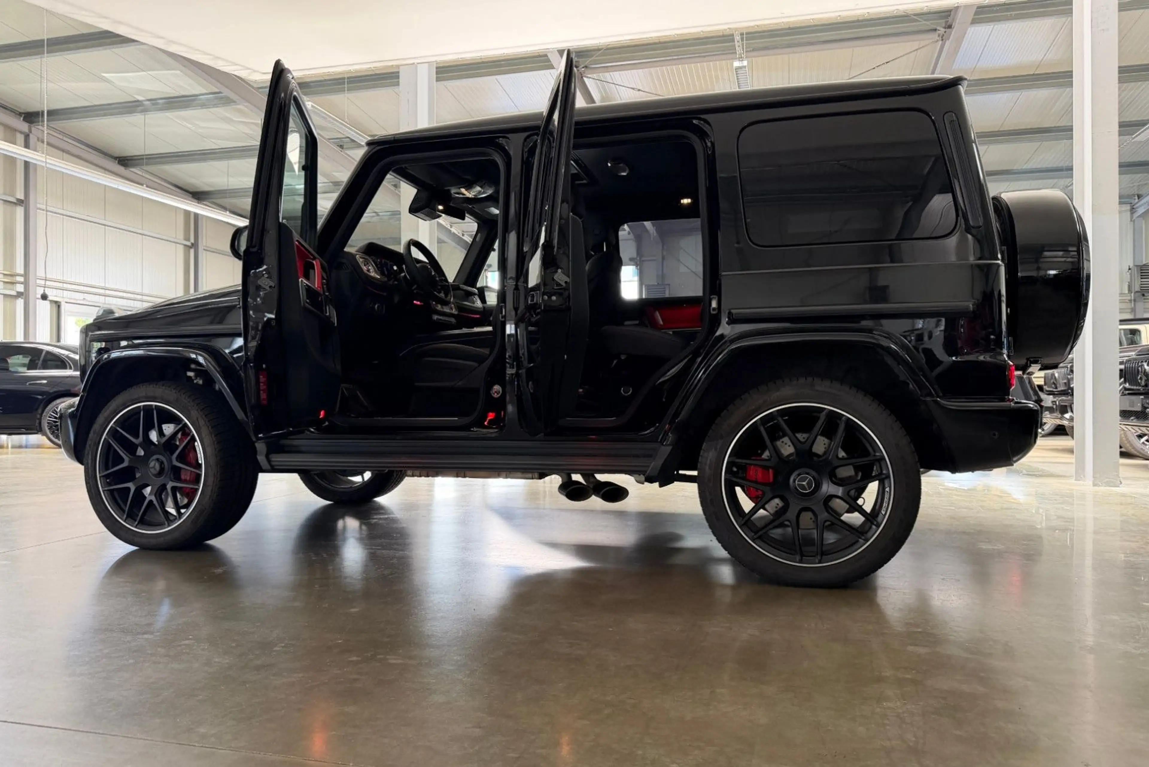 Mercedes-Benz G 63 AMG Facelift / Superior Line / Night Pack — photo 9