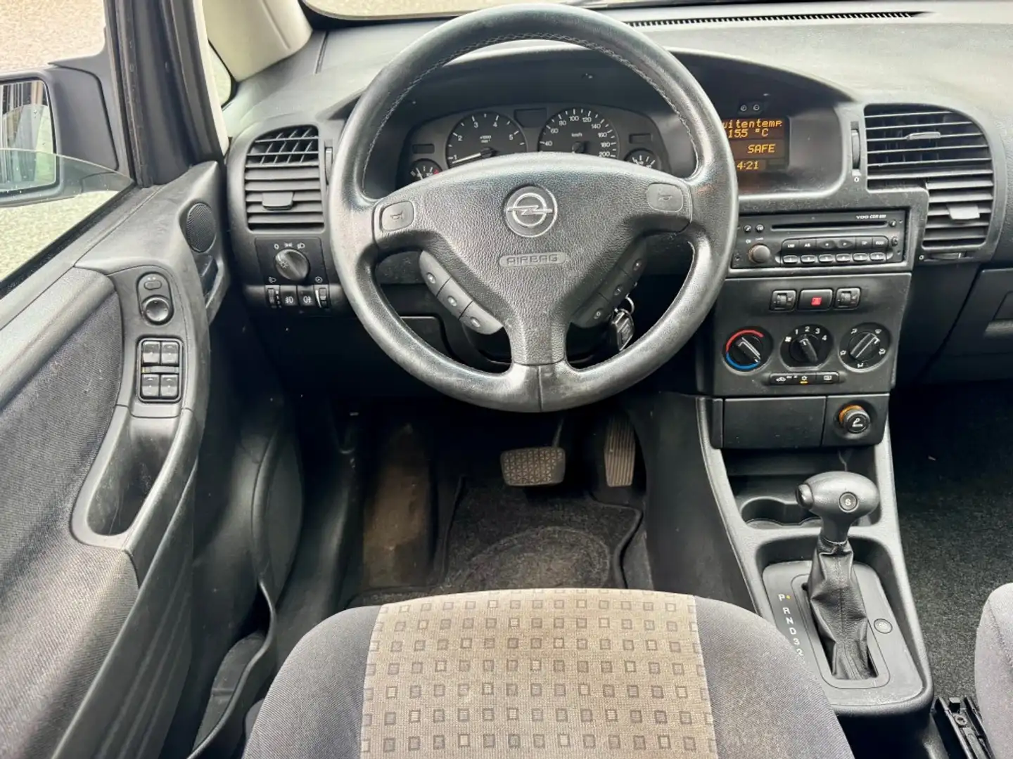 Opel Zafira 1.8-16V Elegance AIRCO LMV RIJDT GOED NAP APK 2-20 Grijs - 2
