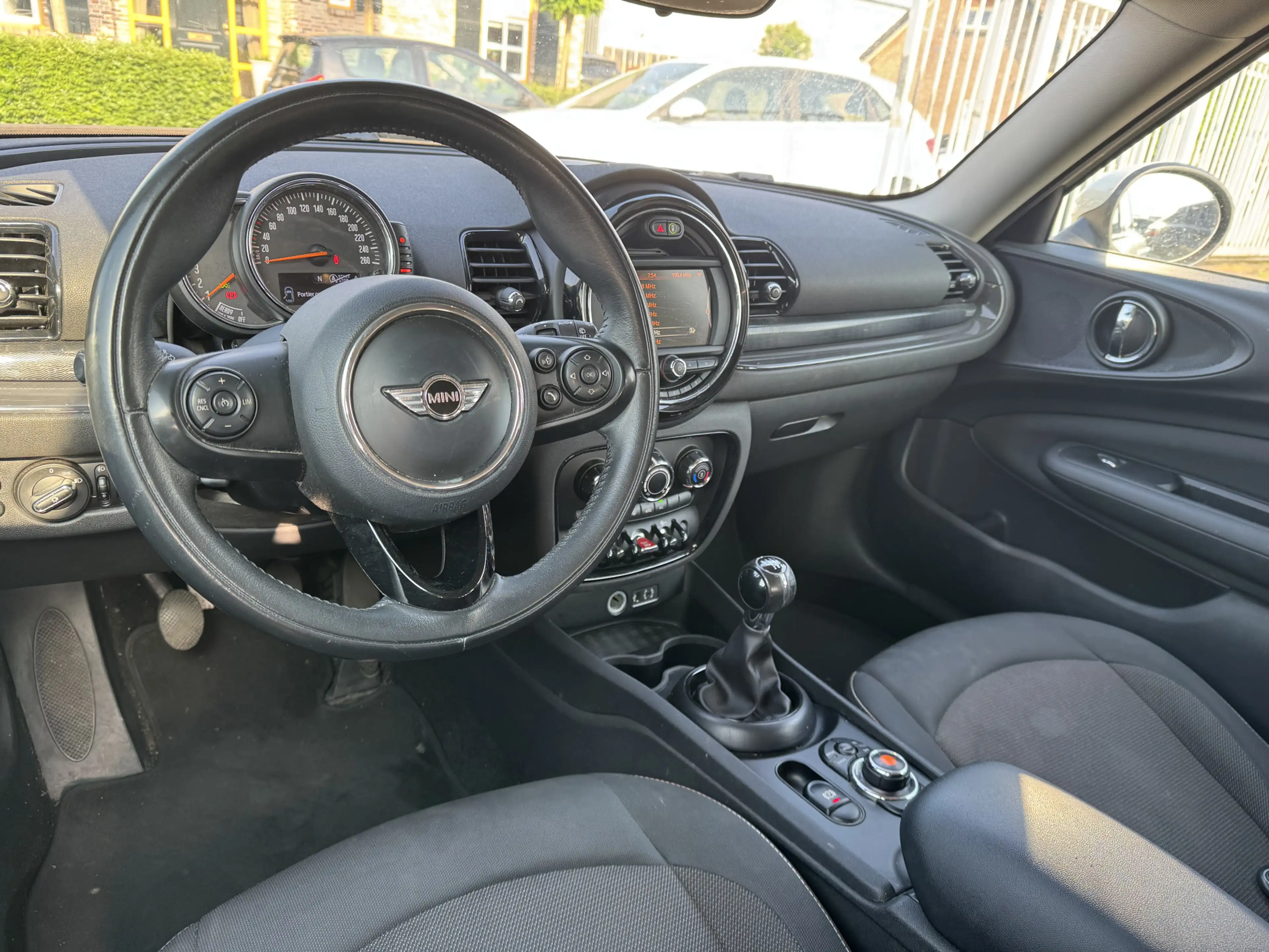 MINI One D Clubman 1.5 Business — photo 8