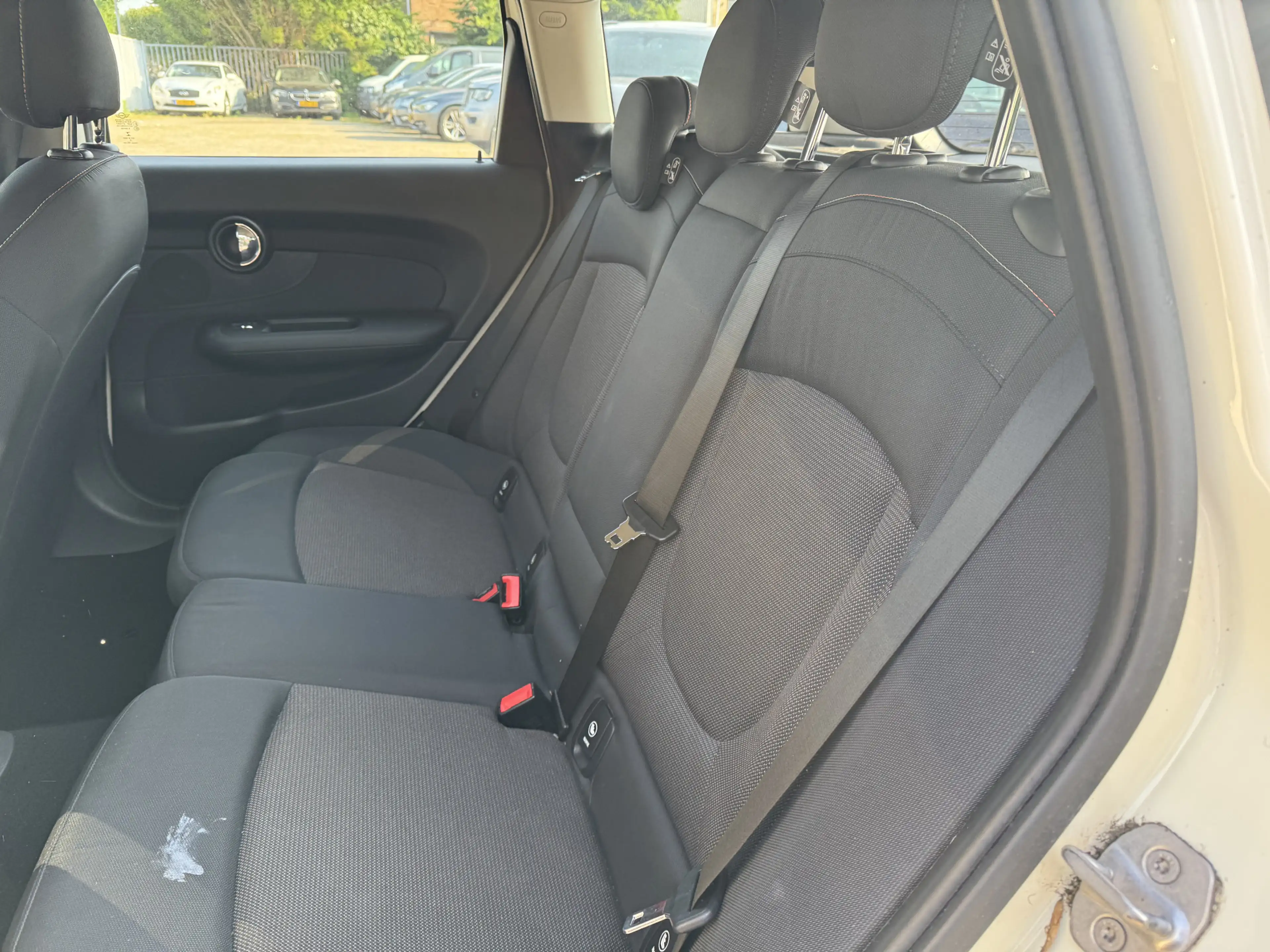 MINI One D Clubman 1.5 Business — photo 7