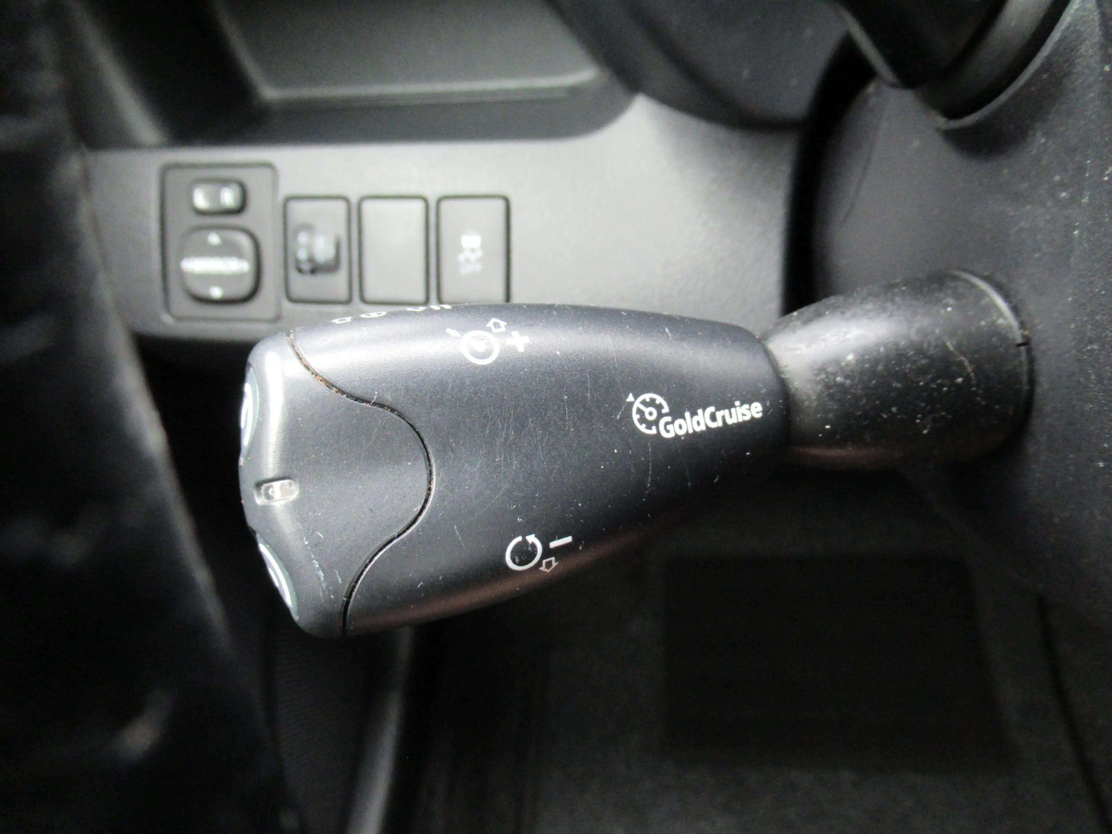 Toyota Verso-S 1.3 VVT-i Aspiration — photo 8