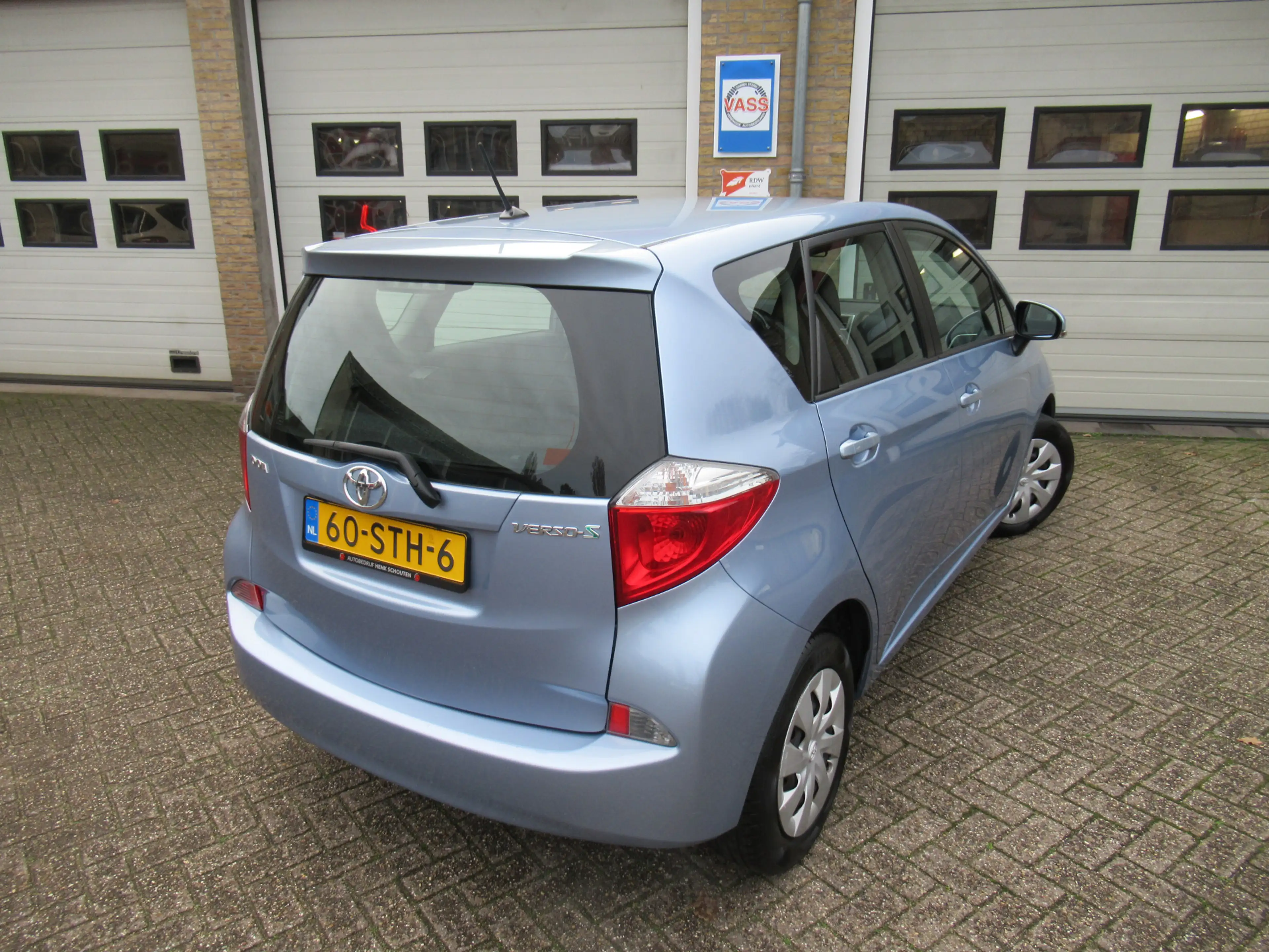 Toyota Verso-S 1.3 VVT-i Aspiration — photo 2