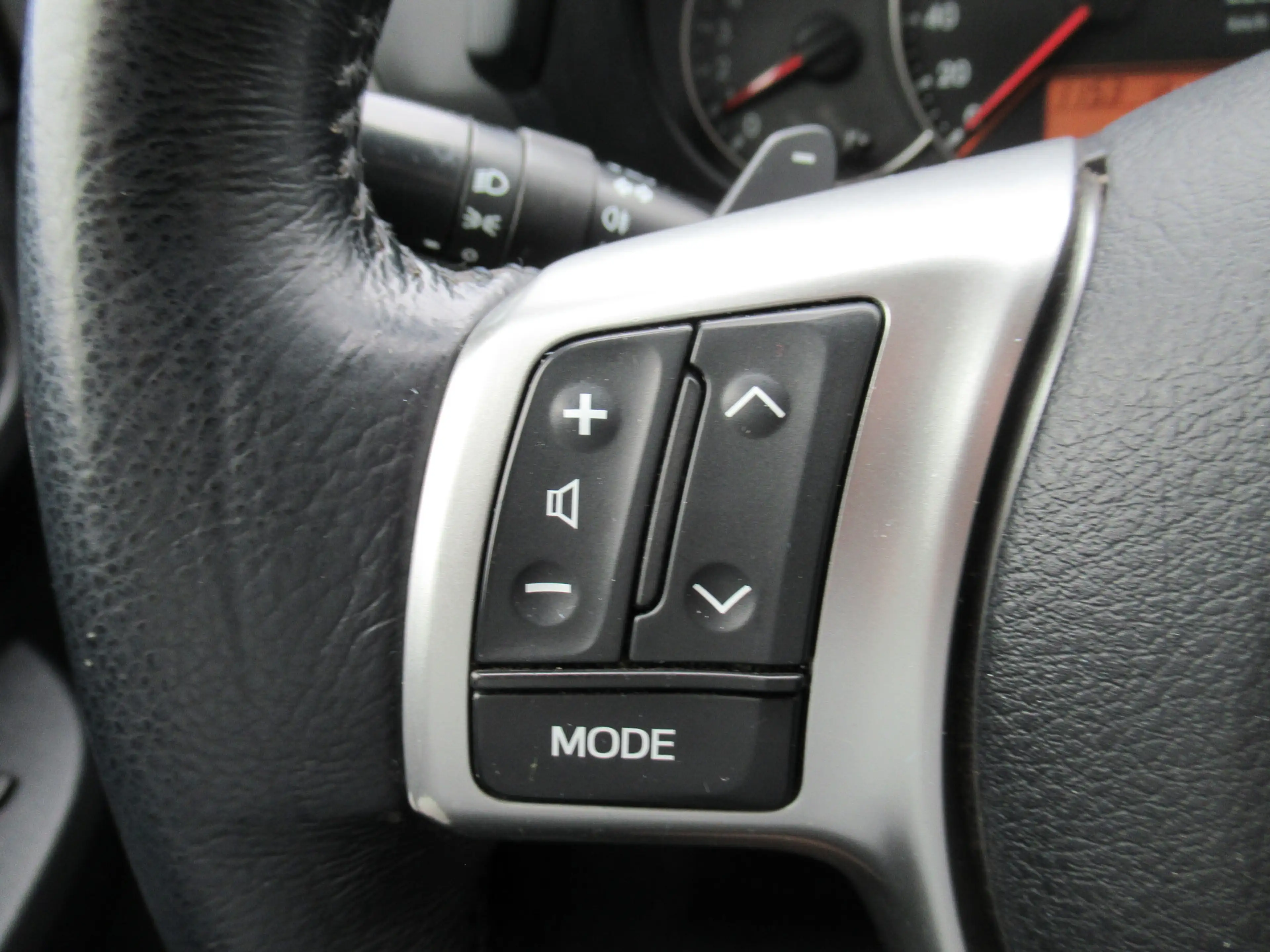 Toyota Verso-S 1.3 VVT-i Aspiration — photo 9