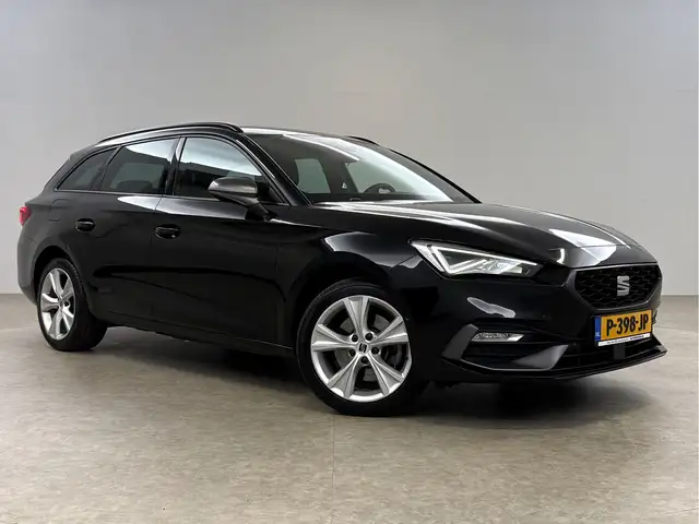 Seat Leon view 6