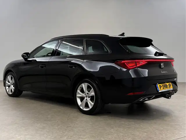 Seat Leon view 3