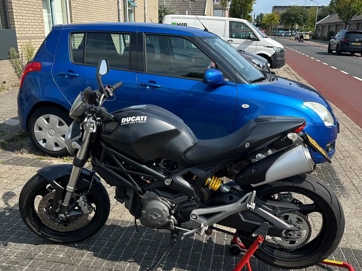 Ducati Monster 696 Zwart - 2