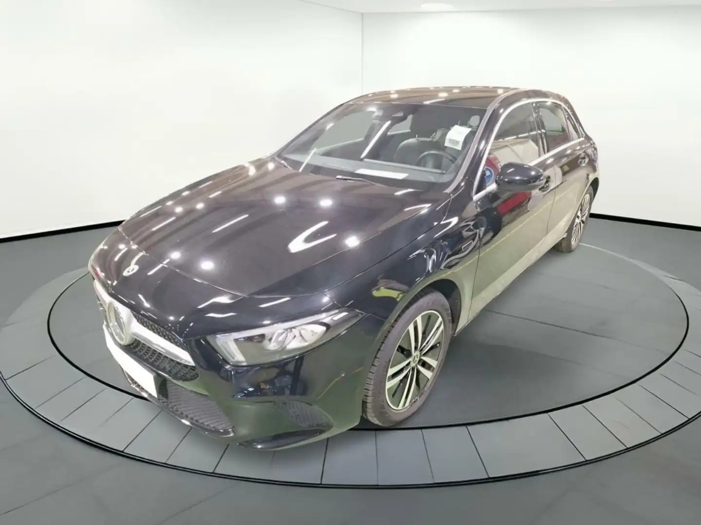Mercedes-Benz A 250 E PHEV BUSINESS SOLUTION Zwart - 1