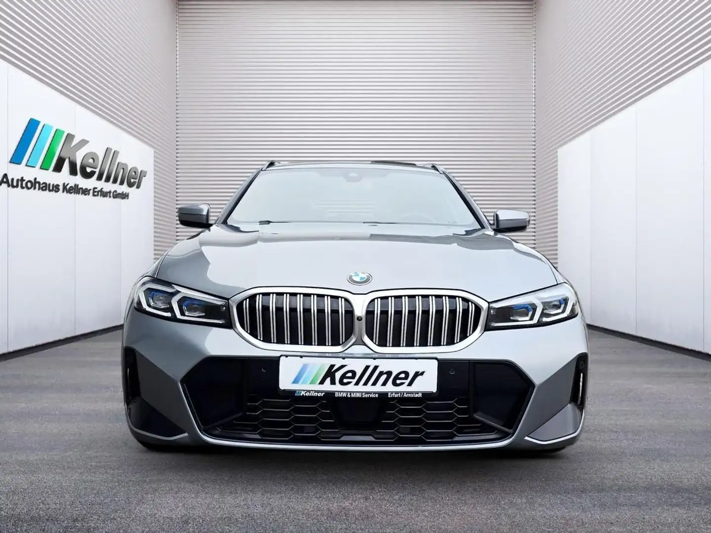 BMW 330 i xDr. Tour. M-Sport Head-Up+AHK+Pano+ACC+36 Gris - 1