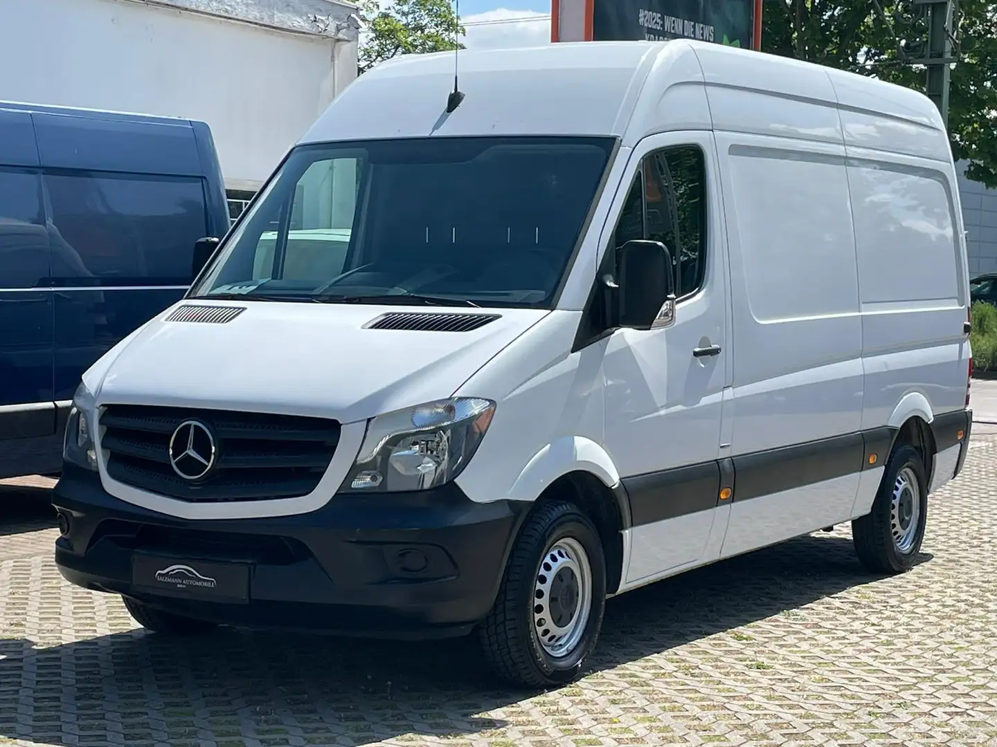 Mercedes-Benz Sprinter 216 CDI//L2/H2//KLIMA//AHK//2.H//TOP Blanc - 1