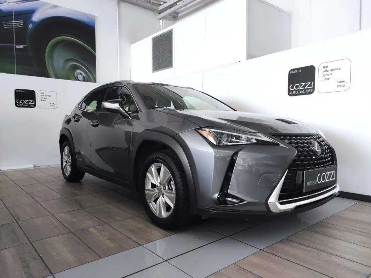 Lexus - UX Hybrid Business Серый - 1