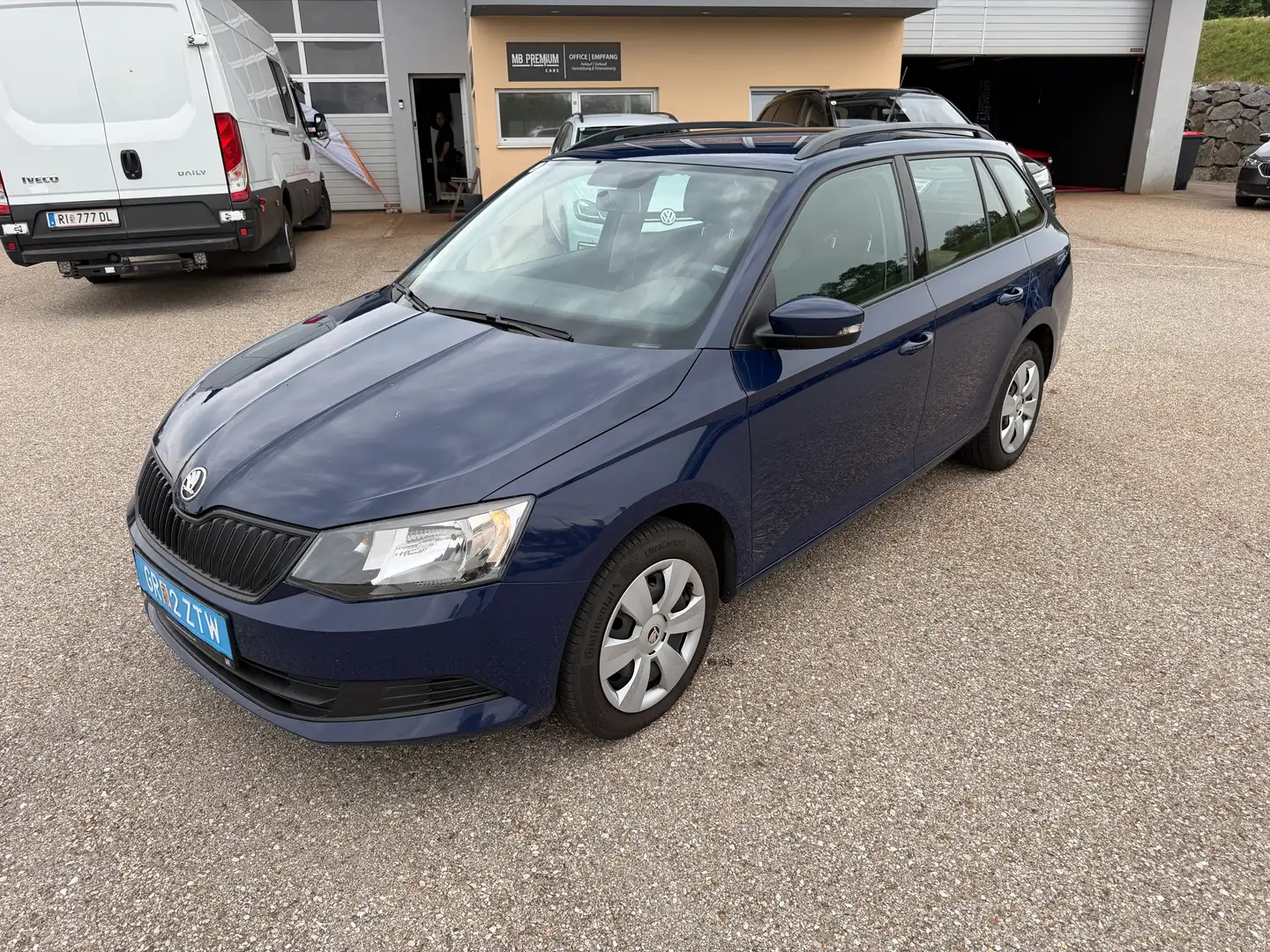 Skoda Fabia Active *AHK*Servicegepflegt*8-fach-bereift* Blau - 1