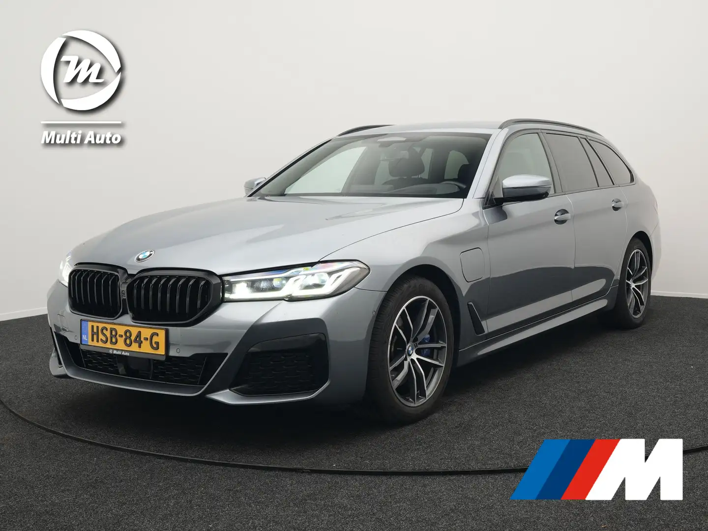 BMW 530 5-serie Touring 530e xDrive M-Sport Plug In Hybrid Grey - 1