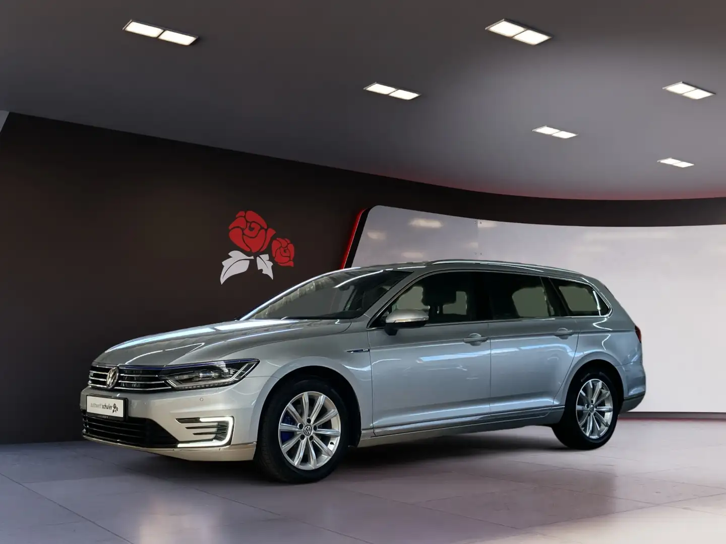 Volkswagen Passat Variant 1.4 TSI DSG GTE AHK LED Navi SHZ Silber - 2
