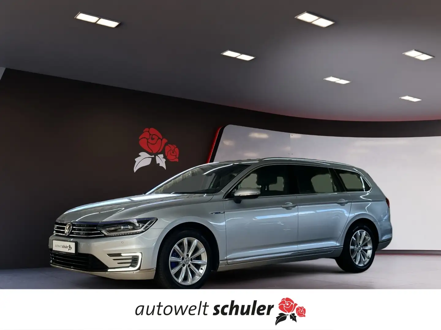 Volkswagen Passat Variant 1.4 TSI DSG GTE AHK LED Navi SHZ Silber - 1