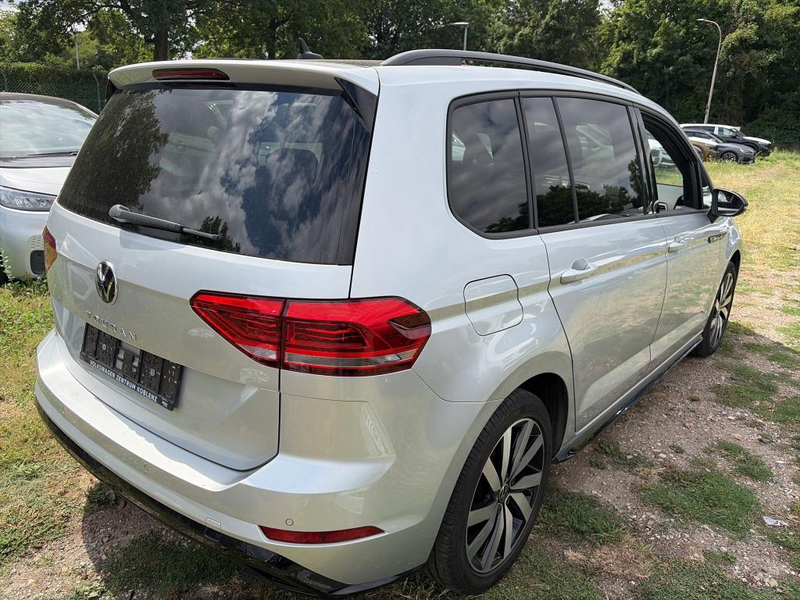 Volkswagen Touran 1.5 TSI DSG R-Line Black Style AHK, RFK, Navi.,... — photo 4