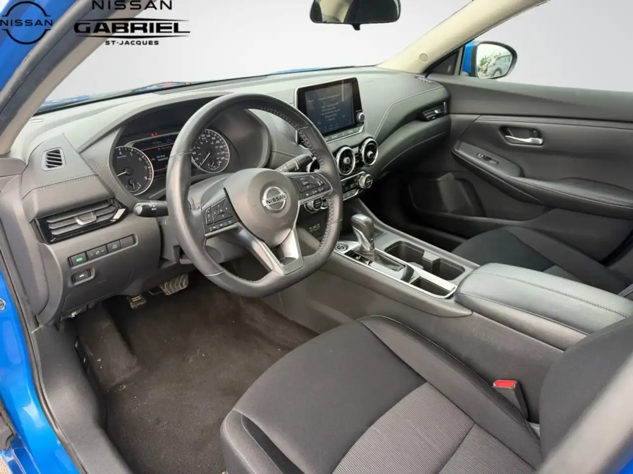 Nissan Sentra fotografie Nissan Sentra