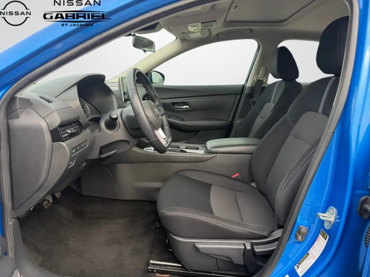 Nissan Sentra fotografie Nissan Sentra