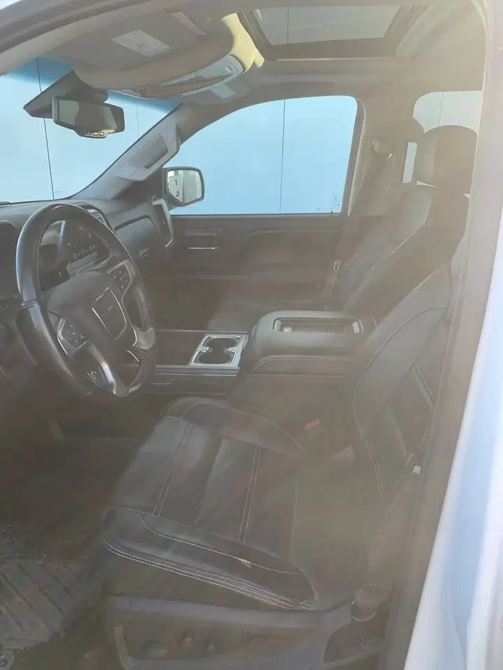 GMC Sierra 1500 снимка GMC Sierra 1500