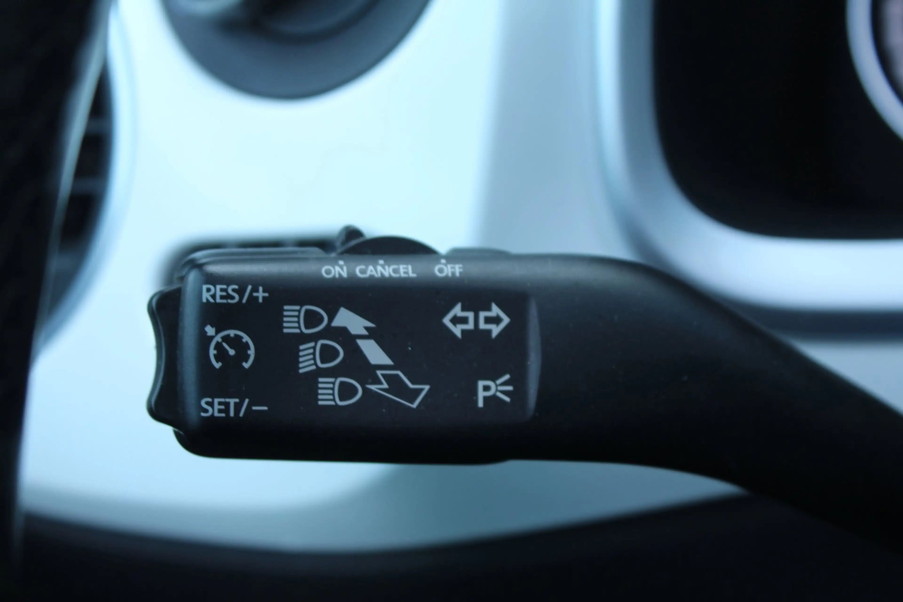 Volkswagen Beetle Cabriolet 1.2 TSI 105pk Design BlueMotion DSG6 NL- — photo 21