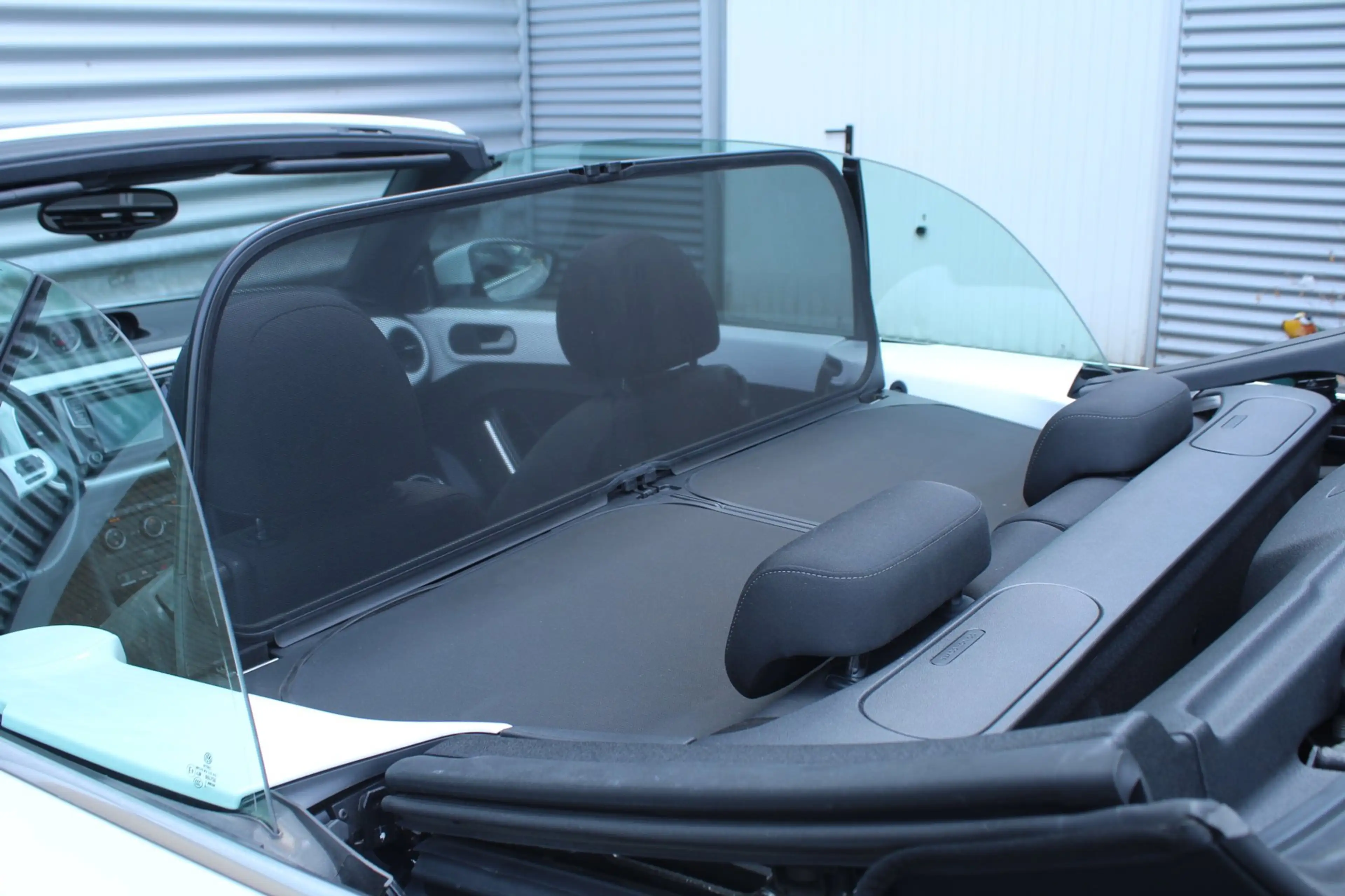 Volkswagen Beetle Cabriolet 1.2 TSI 105pk Design BlueMotion DSG6 NL- — photo 26