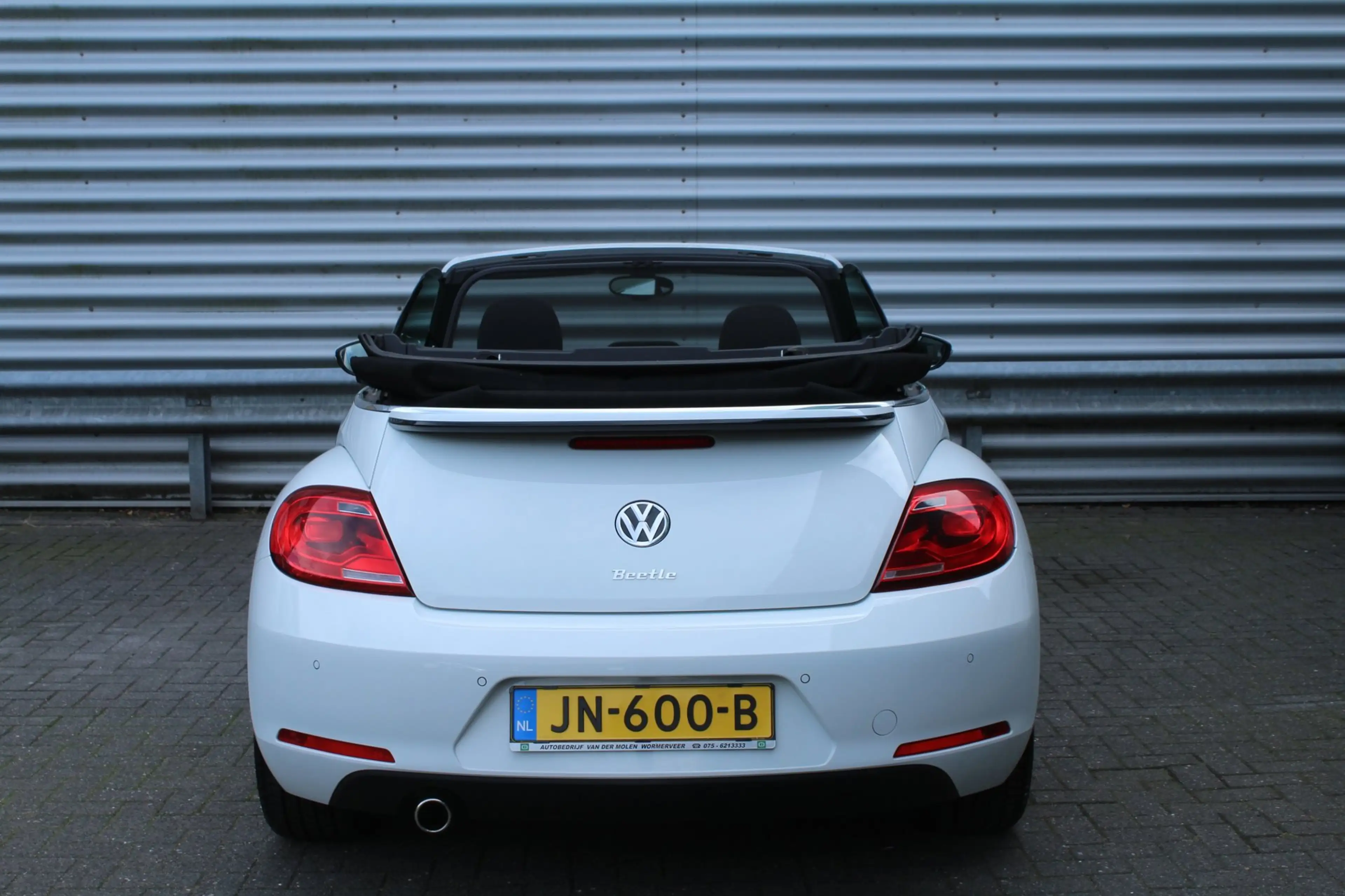 Volkswagen Beetle Cabriolet 1.2 TSI 105pk Design BlueMotion DSG6 NL- — photo 6