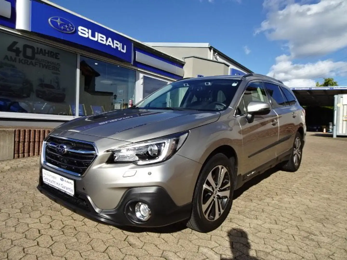 Subaru OUTBACK 2.5i Sport*AHK* Beige - 1