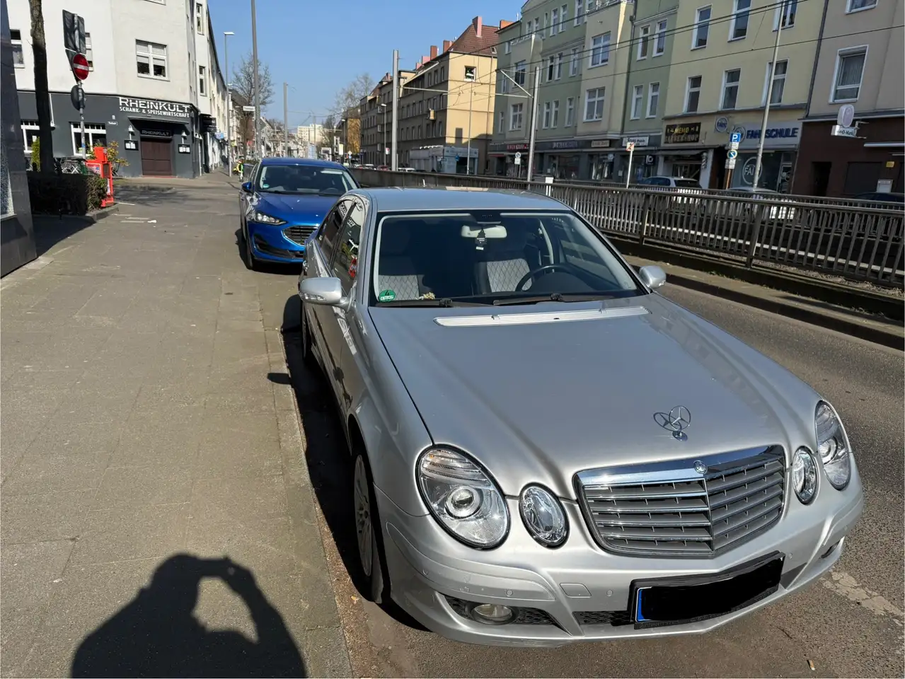 Mercedes-Benz E 220
