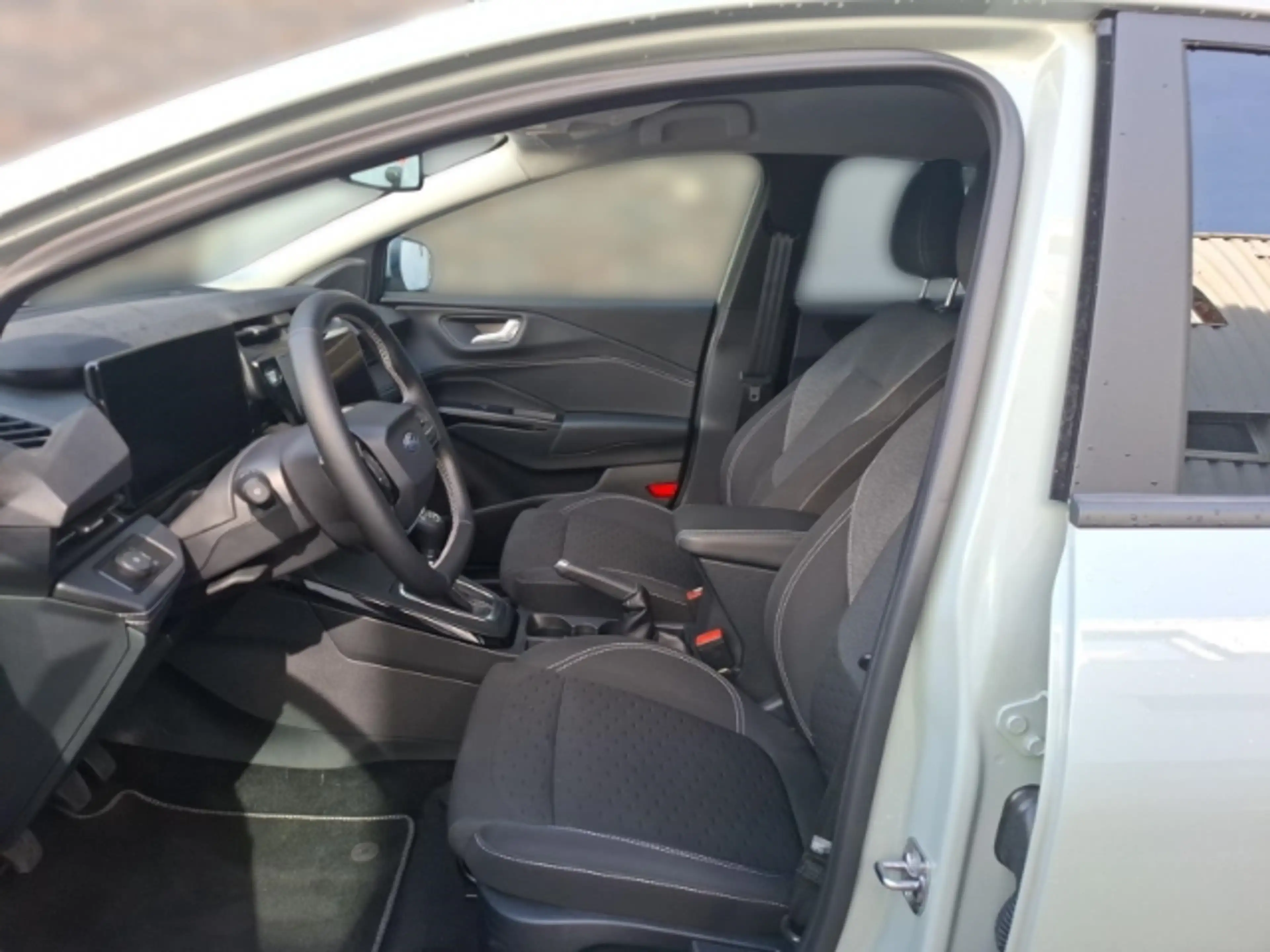 Ford Puma Titanium 1.0 EcoBoost Allwetterreifen+Winterpaket+ — photo 7