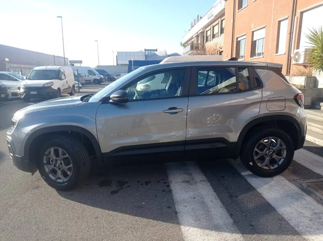 Jeep Avenger 1.2 t. Longitude fwd 100cv 3