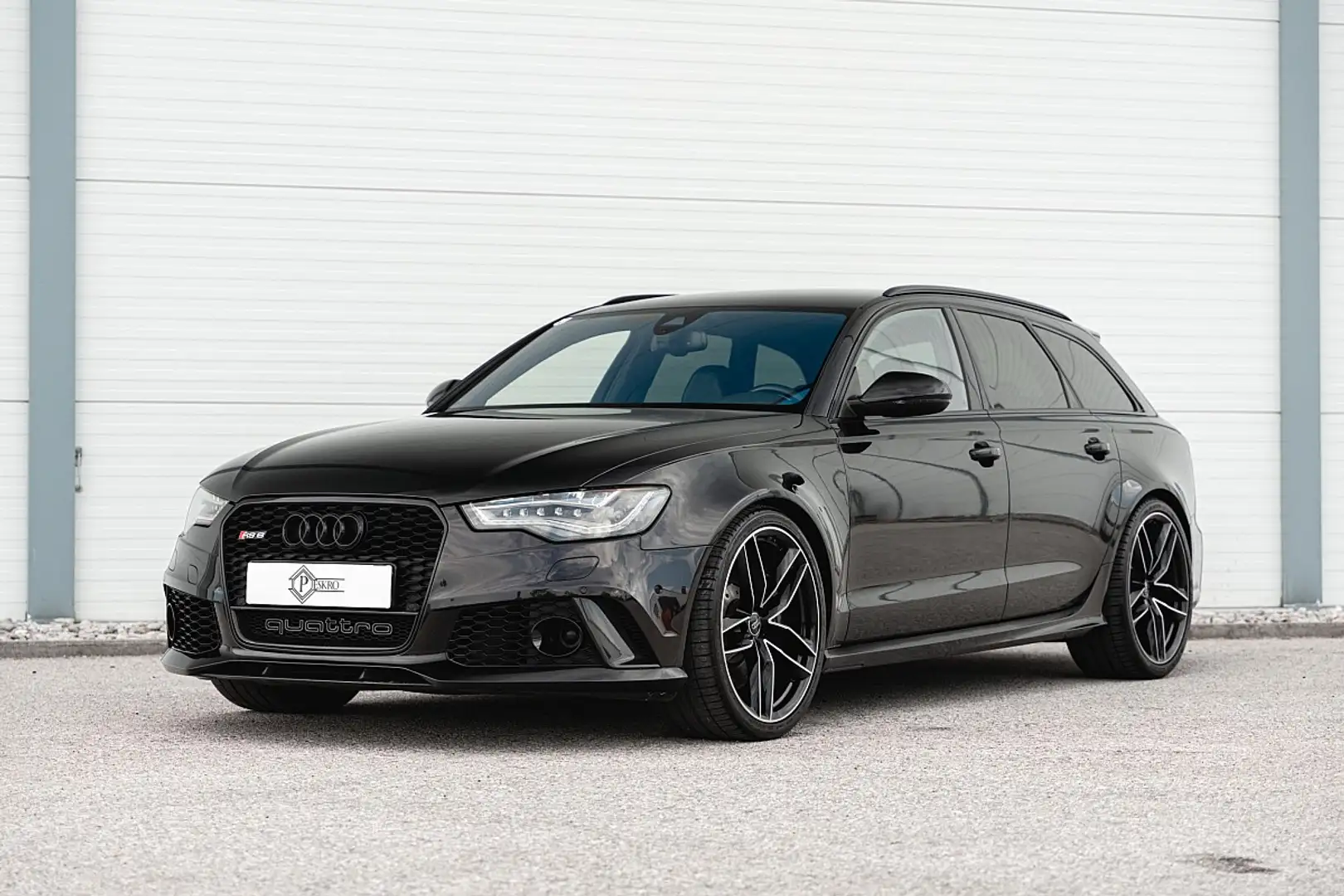 Audi A6 RS6 Avant 4,0 TFSI quattro Aut. Schwarz - 2
