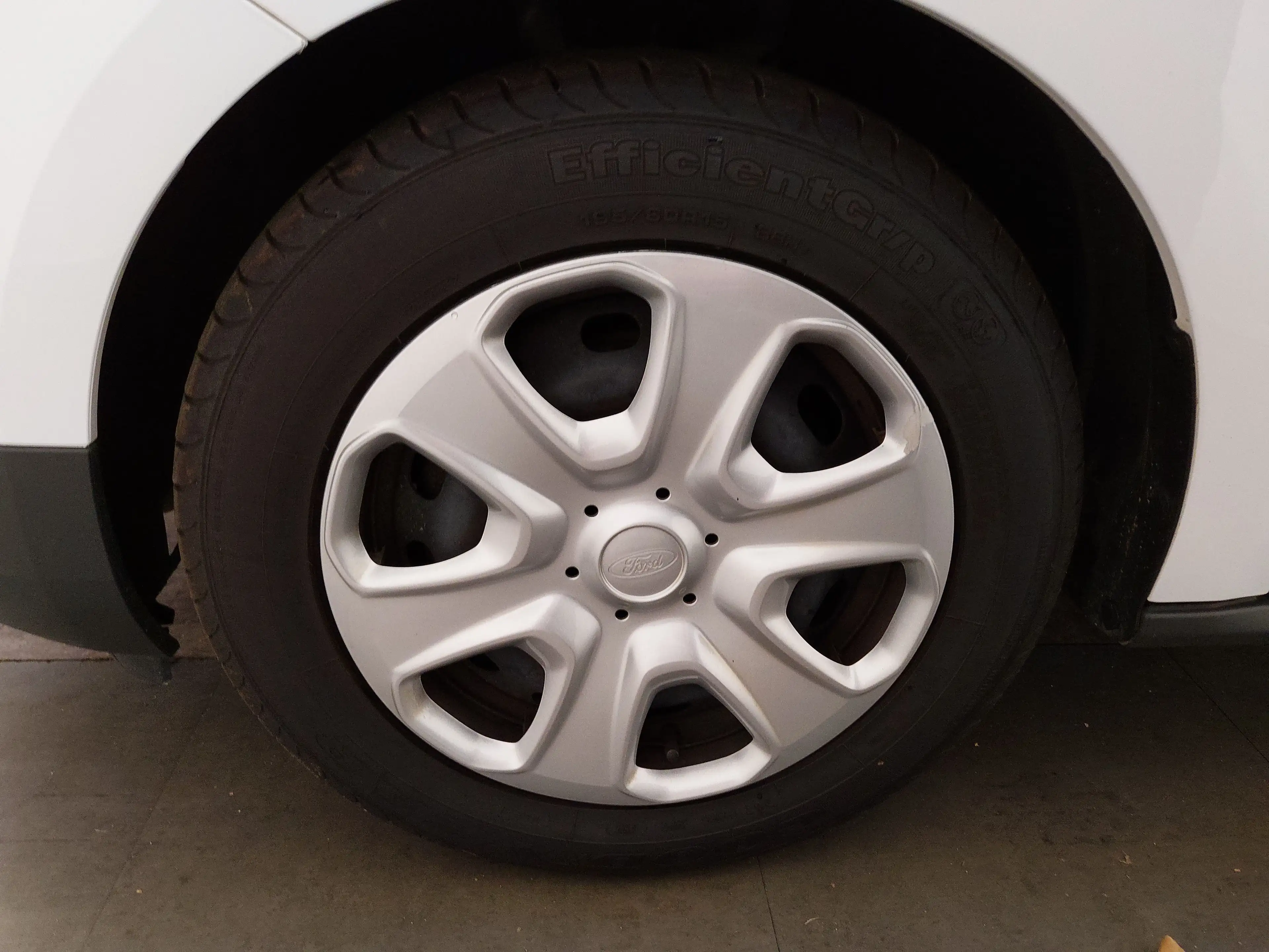 Ford Transit Courier 1.0 EcoBoost Trend Navi PDC — photo 8