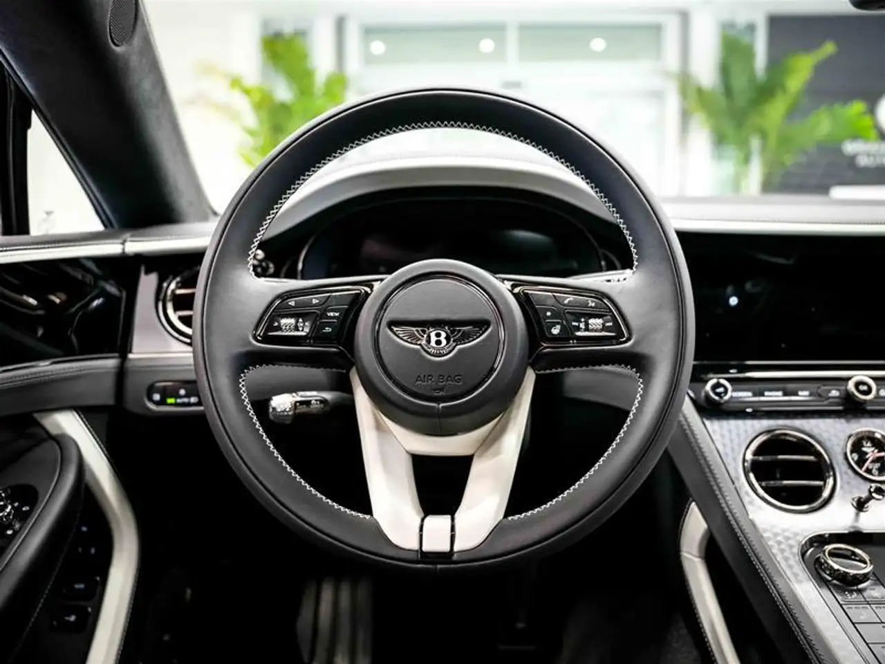 Bentley Continental GT снимка Bentley Continental GT