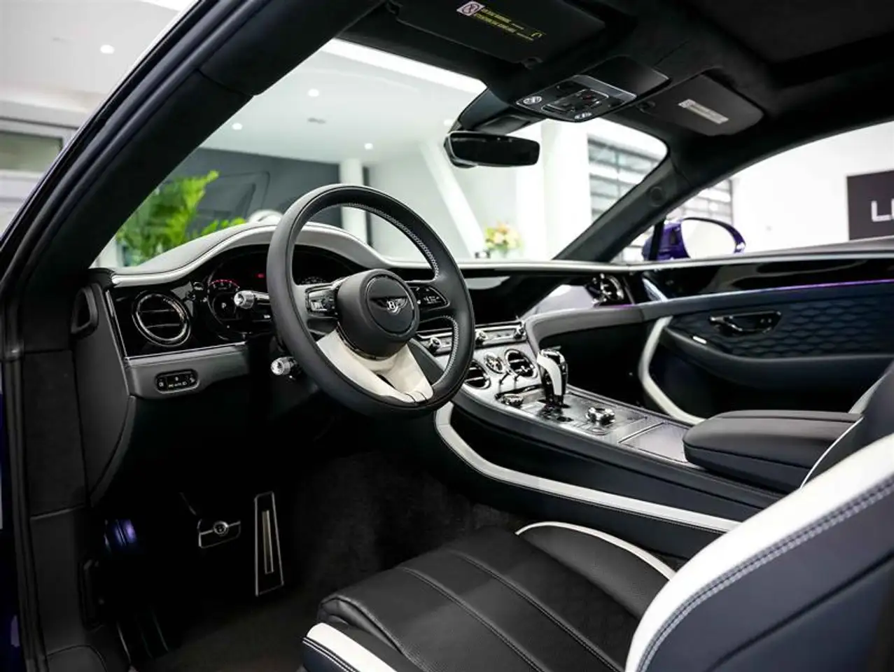 Bentley Continental GT снимка Bentley Continental GT