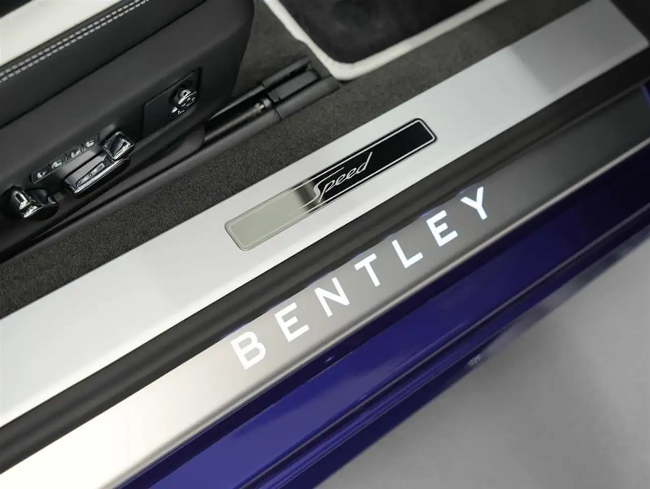 Bentley Continental GT снимка Bentley Continental GT