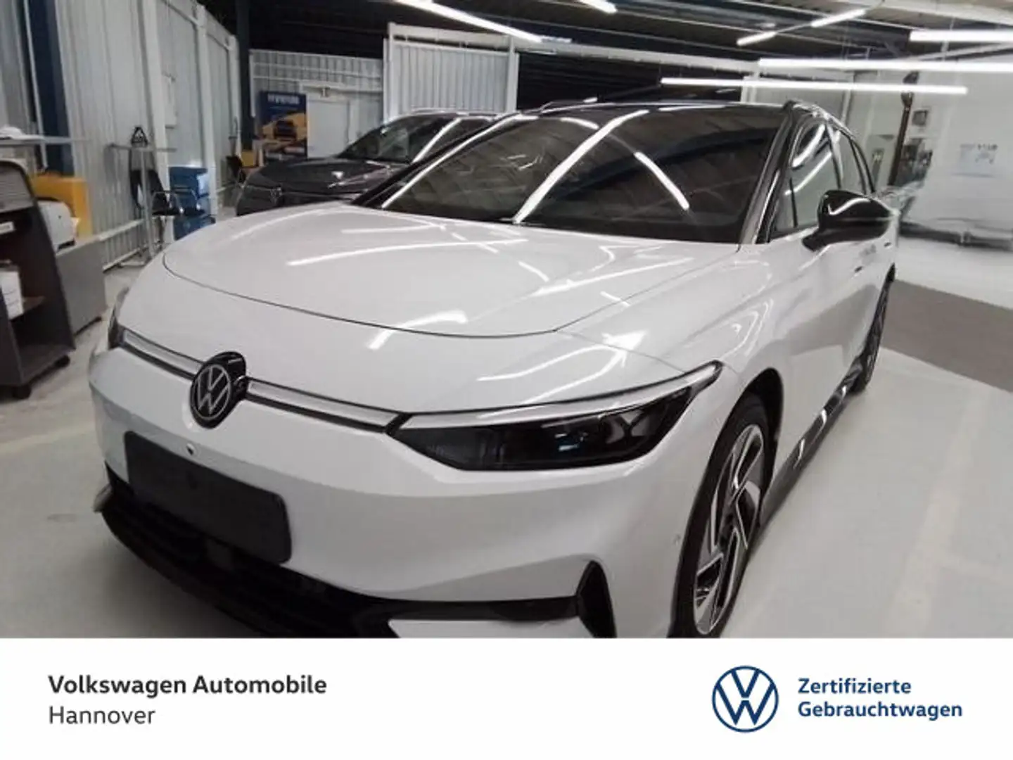 Volkswagen ID.7 Tourer Pro S Navi AHK IQ-LED DCC WP PDC SHZ Blanc - 1