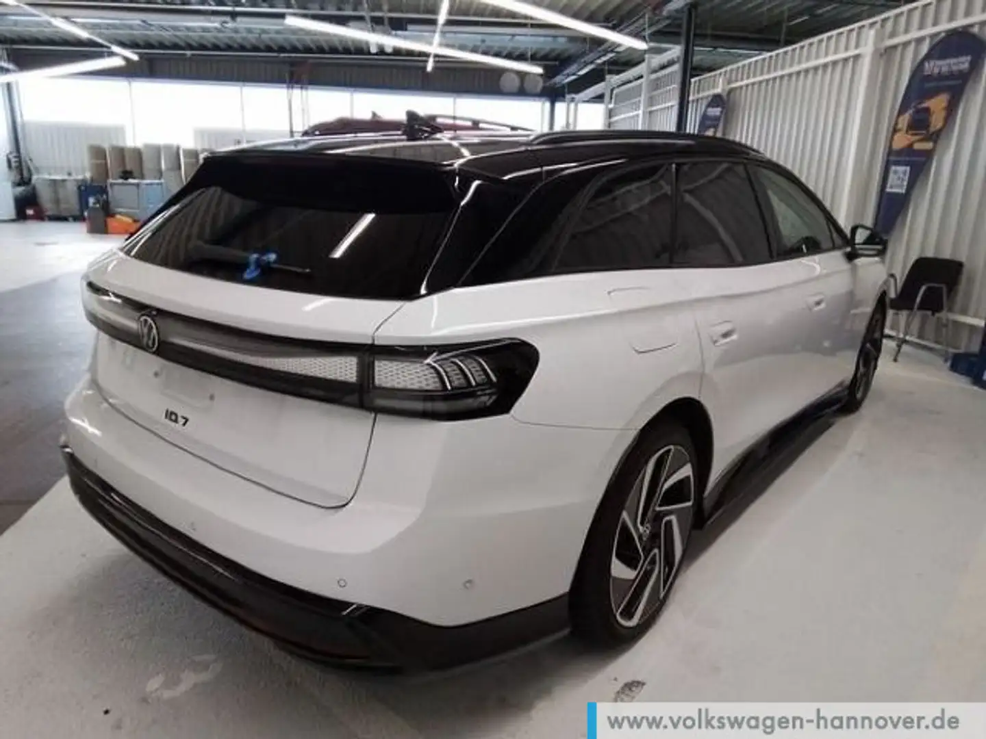 Volkswagen ID.7 Tourer Pro S Navi AHK IQ-LED DCC WP PDC SHZ Blanc - 2