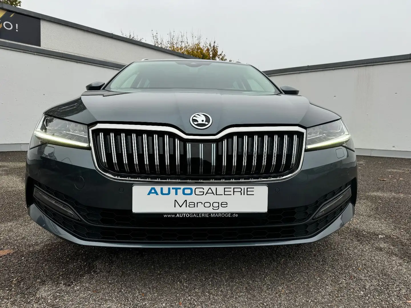 Skoda Superb 2.0 TDI 4x4 DSG PANO/STANDH./MATRIX/ALU Grau - 2