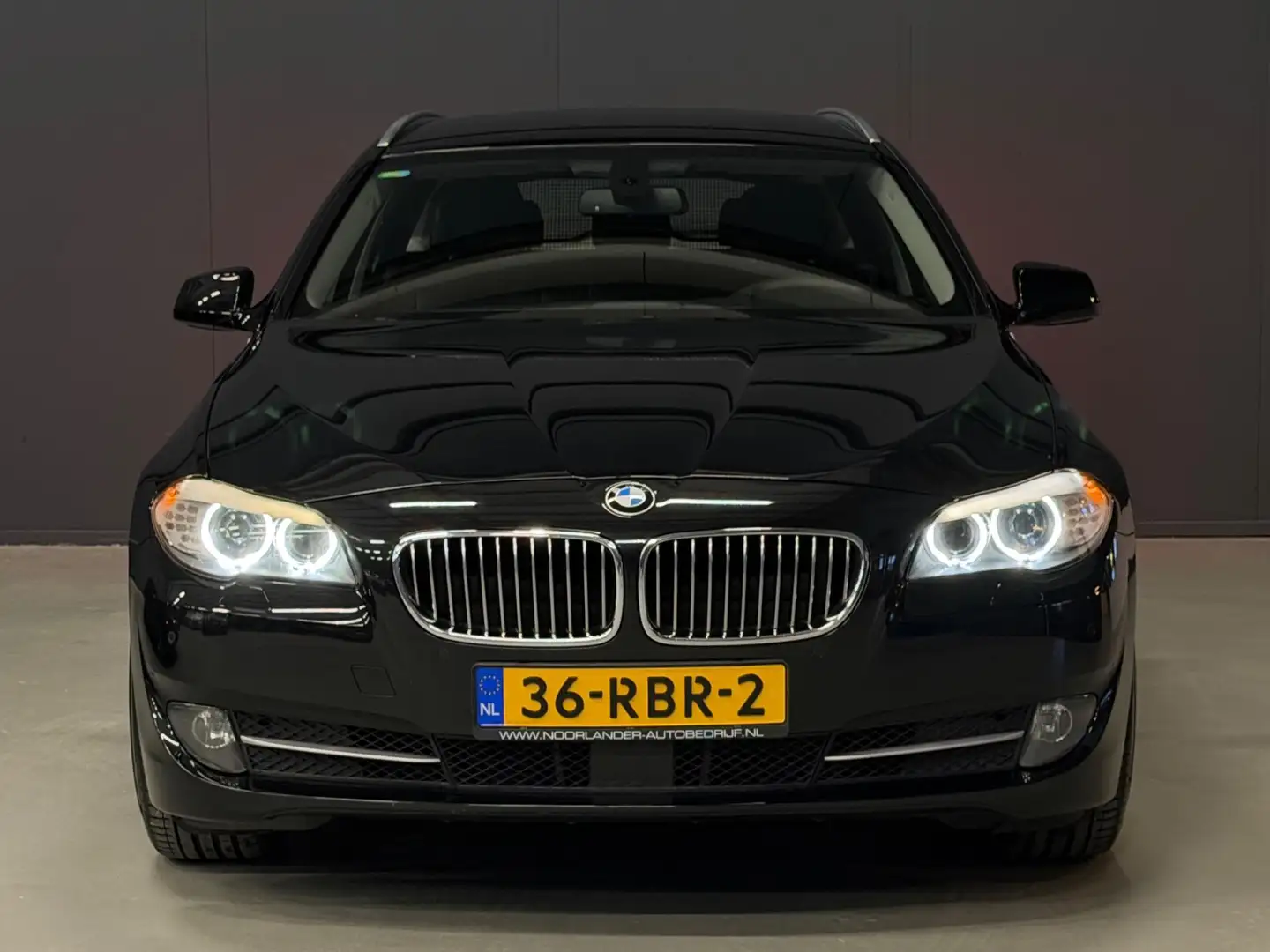 BMW 528 5-serie Touring 528i Executive AUTOMAAT LINE-ASSIS Noir - 2
